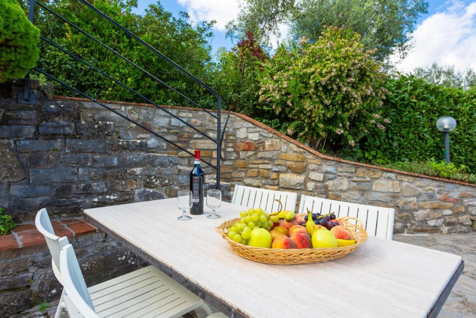 Villa Caporlese Terni Bagian luar foto